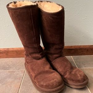 UGG Knightsbridge Zipper Back Boot